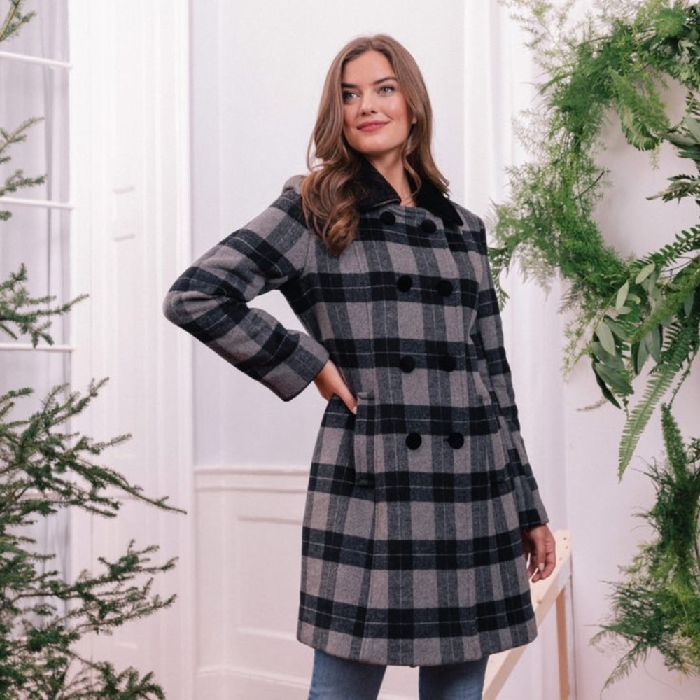 Gal Meets Glam Marionette Coat Size L